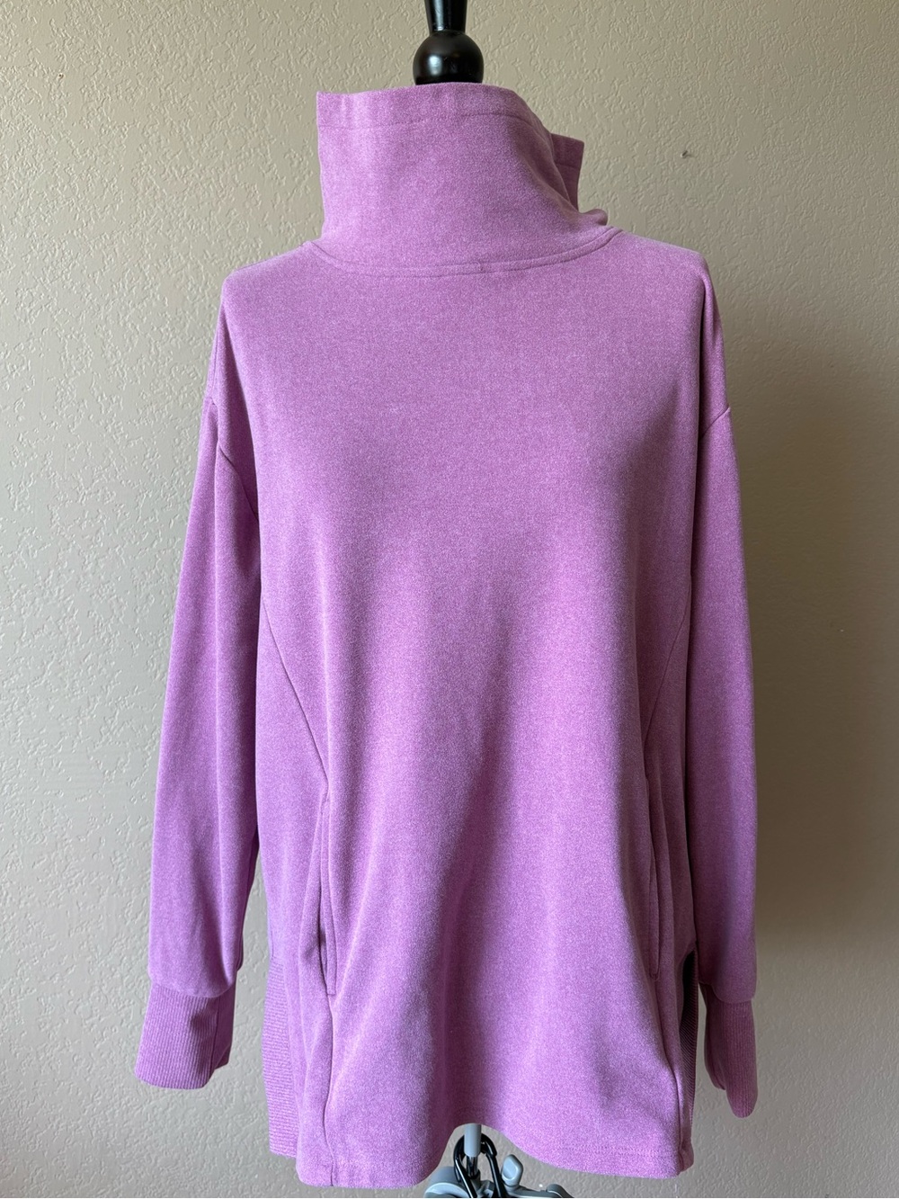 RBX Women's Pink Pullover Size Small Turtleneck Kangaroo Pockets Soft